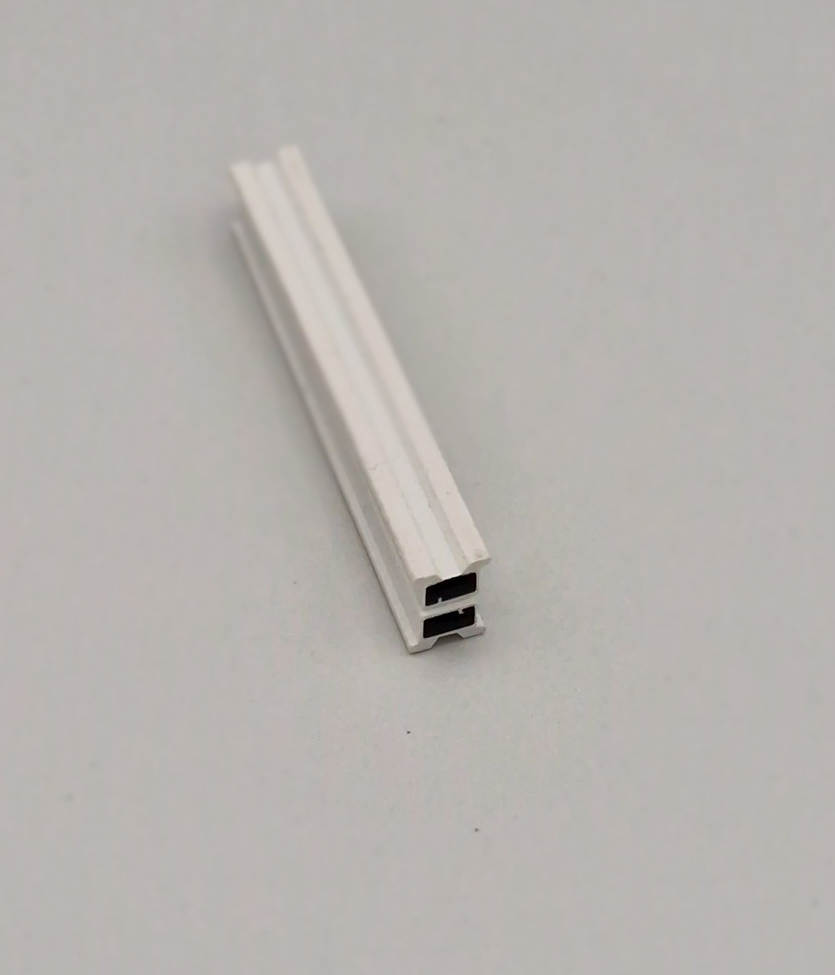 Muster von Magnetdichtung zum Einschieben, 7.5mm breit.